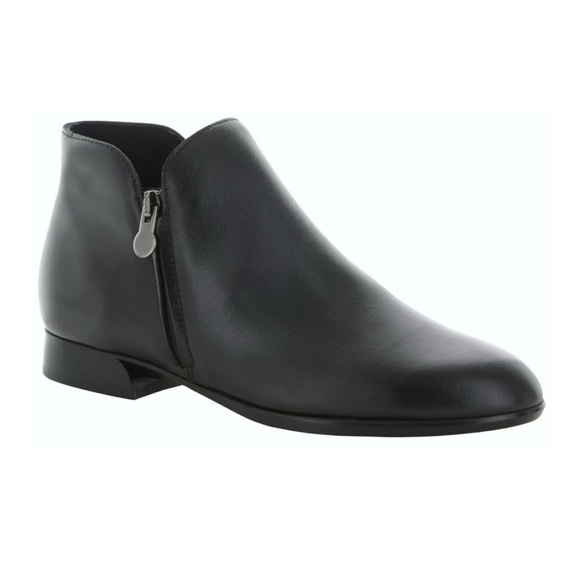 Munro Averee Black Leather Dual Zip Booties 9.5 - Picture 1 of 13